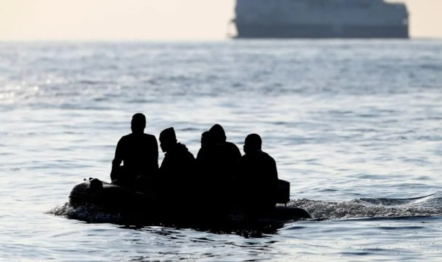 Yunanistan açıklarında, denizde altı gün geçirdikten sonra 22 göçmen hayatını kaybetti.